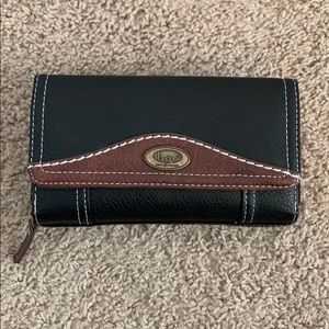 Born Concept trifold wallet